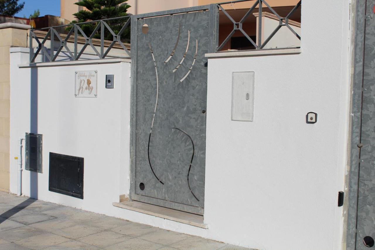 Holiday House Rosy Cavallino di Lecce Esterno foto